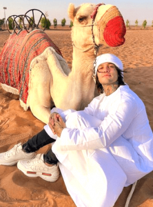 Yeferson Cossio with camel