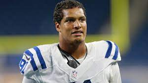 Isaac Rochell Biography, Wiki, Height, Age, Net Worth