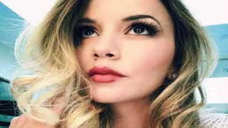 Masiela Lusha Biography, Wiki, Height, Age, Net Worth